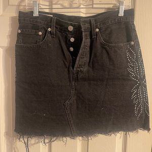 Levis studded skirt